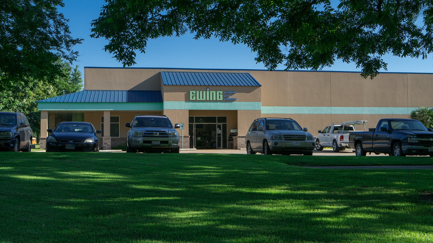 Austin, TX Commercial Landscape Maintenance Case Study Ewing